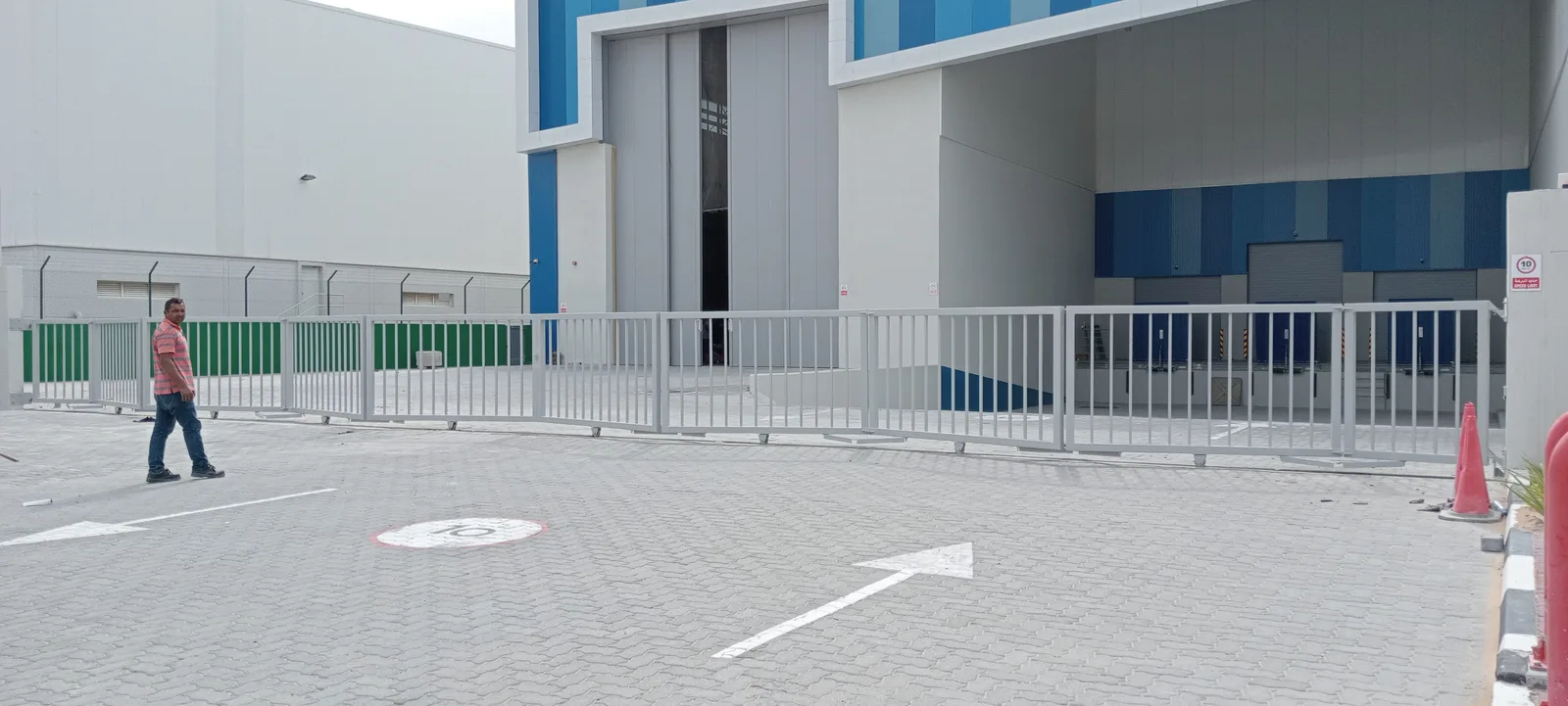Folding Gate System